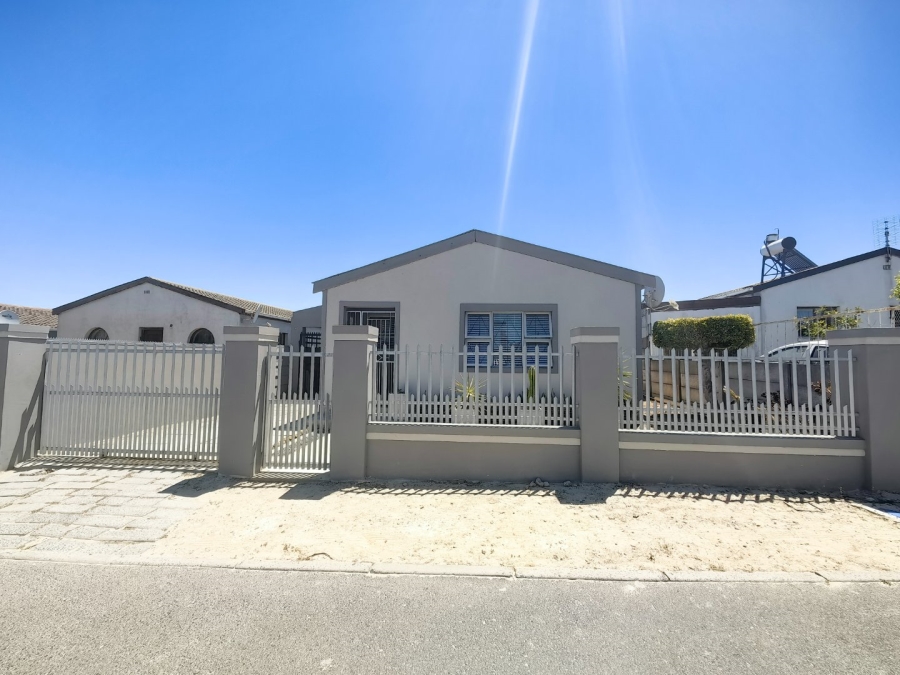 4 Bedroom Property for Sale in Fountain Village Western Cape